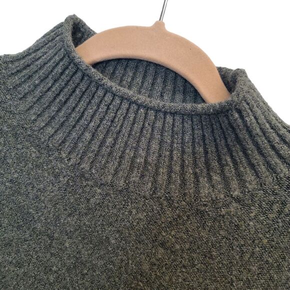 Universal Thread Women's Green Mock Neck Long Sleeve Cropped Sweater S - Picture 6 of 7